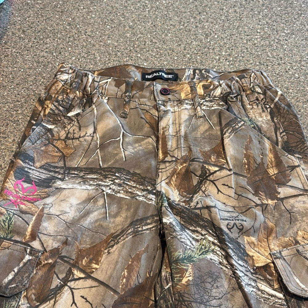 Realtree cargo pants - Picture 3 of 4